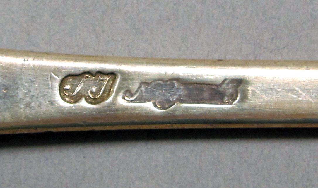 1962.0240.1507 Silver spoon mark