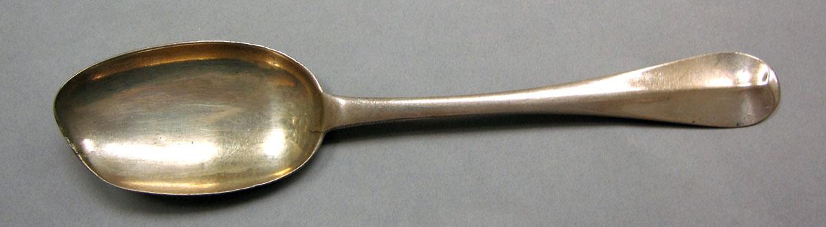 1962.0240.1511 Silver spoon upper surface