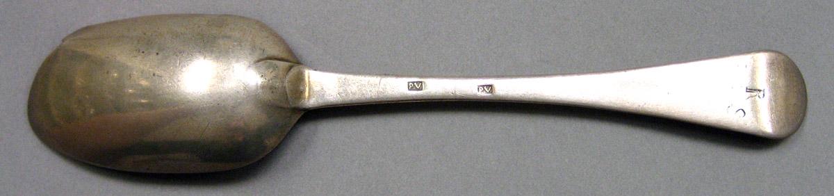 1962.0240.1525 Silver Spoon underside
