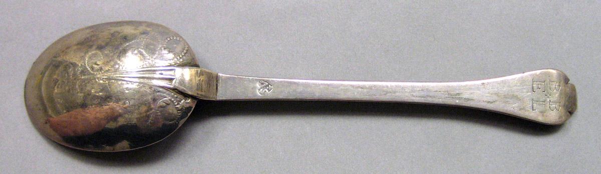1962.0240.1528 Silver Spoon underside