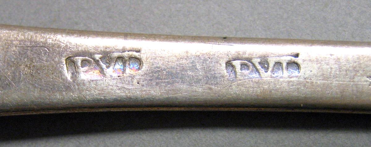 1962.0240.1533 Silver Spoon mark