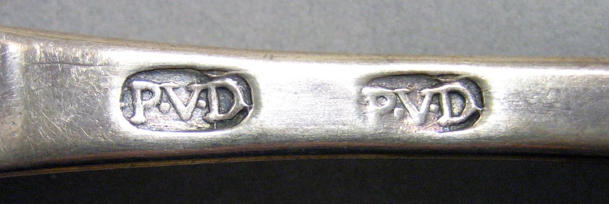 1962.0240.1535 Silver Spoon mark