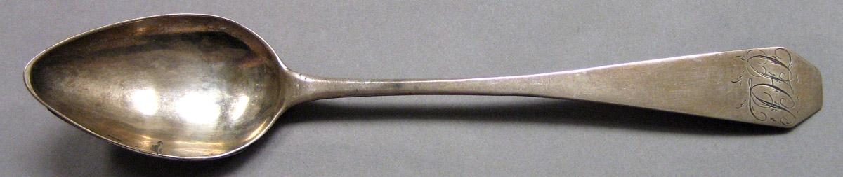 1962.0240.1556 Silver Spoon upper surface