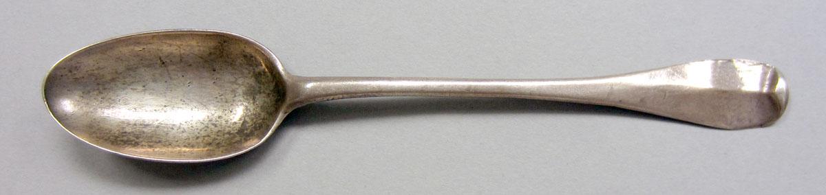 1962.0240.155 teaspoon upper surface