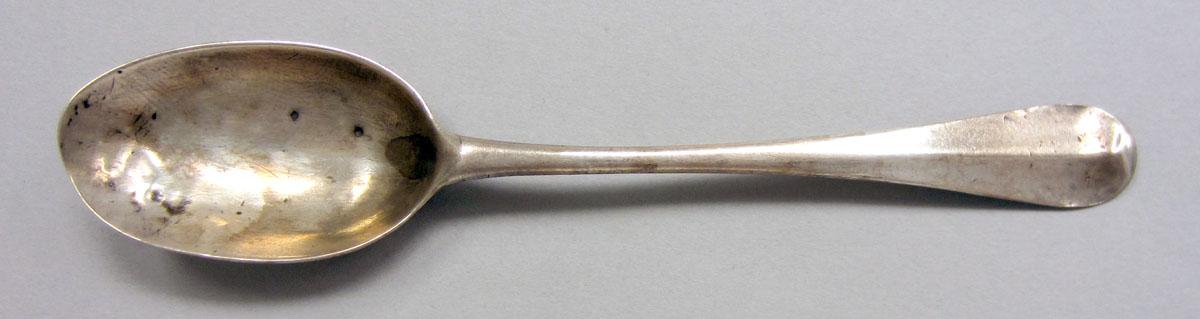 1962.0240.156 teaspoon upper surface