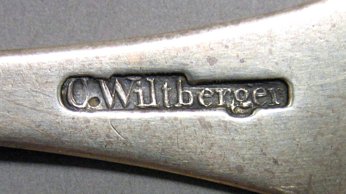 1962.0240.1591 Silver Spoon mark