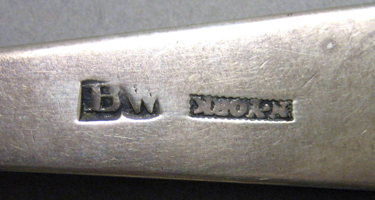 1962.0240.1597 Silver Spoon mark