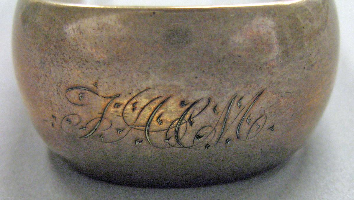 1962.0240.1615 Silver Tongs engraving