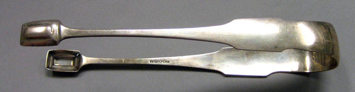 1962.0240.1619 Silver Tongs view 2