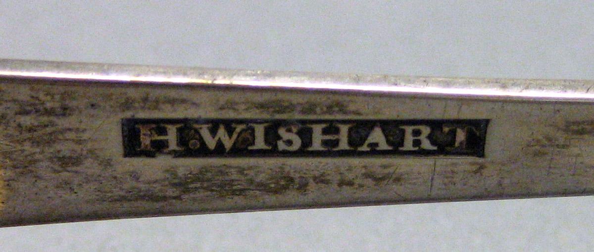 1962.0240.1619 Silver Tongs mark 1