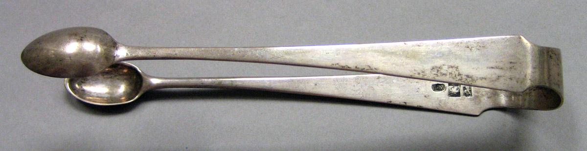 1962.0240.1632 Silver Tongs view 2