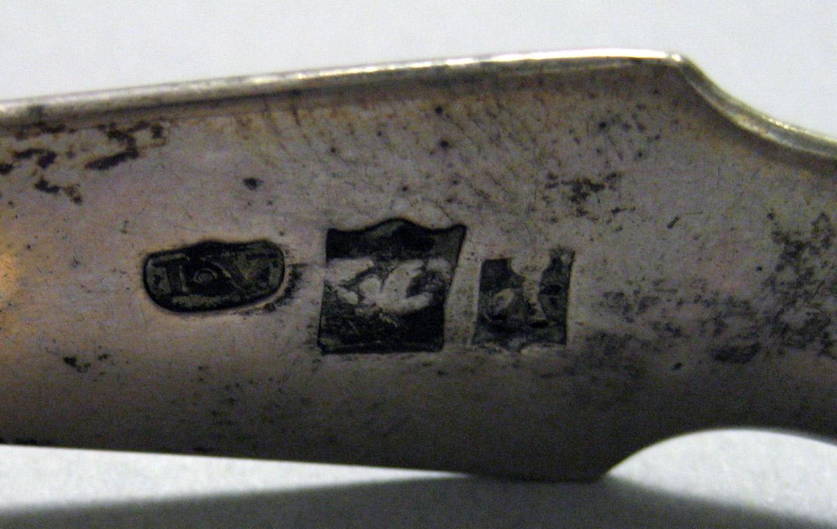1962.0240.1632 Silver Tongs mark