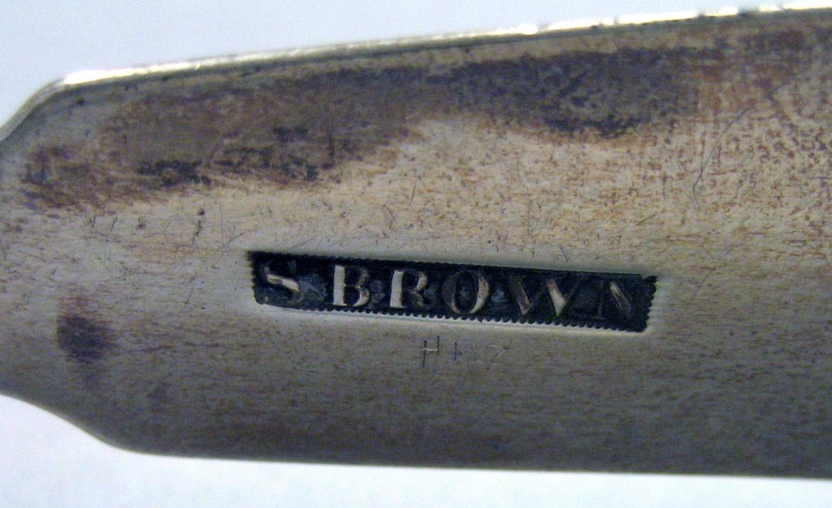 1962.0240.1638 Silver Tongs mark 2