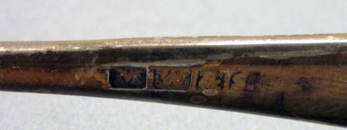 1962.0240.1639 Silver Tongs mark
