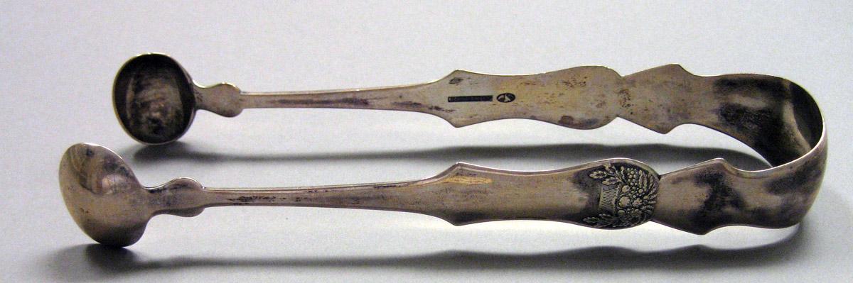 1962.0240.1642 Silver Tongs view 2