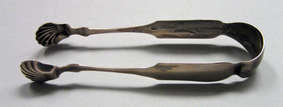 1962.0240.1645 Silver Tongs view 2