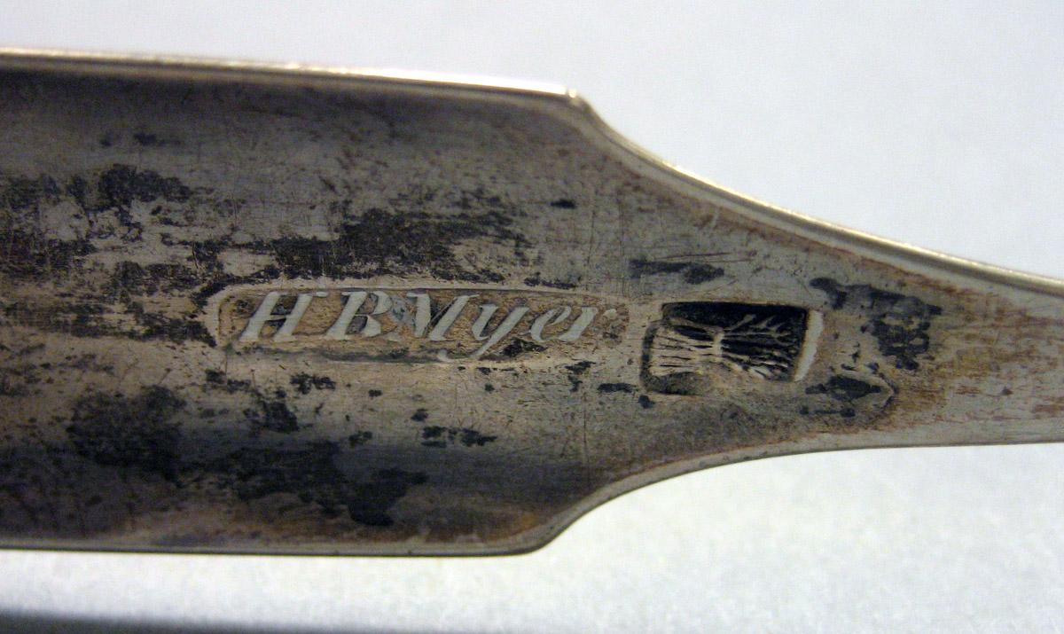 1962.0240.1645 Silver Tongs mark 2