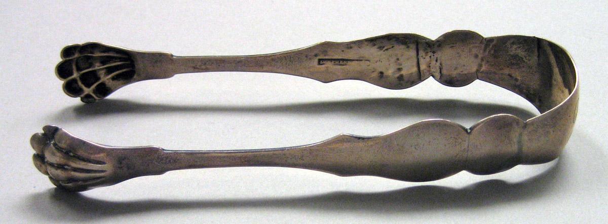 1962.0240.1646 Silver Tongs view 2