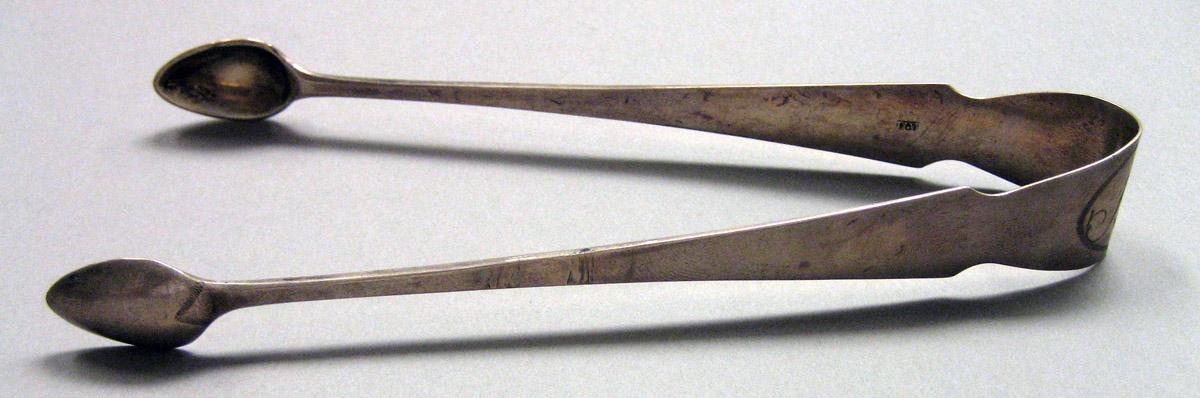 1962.0240.1647 Silver Tongs view 2