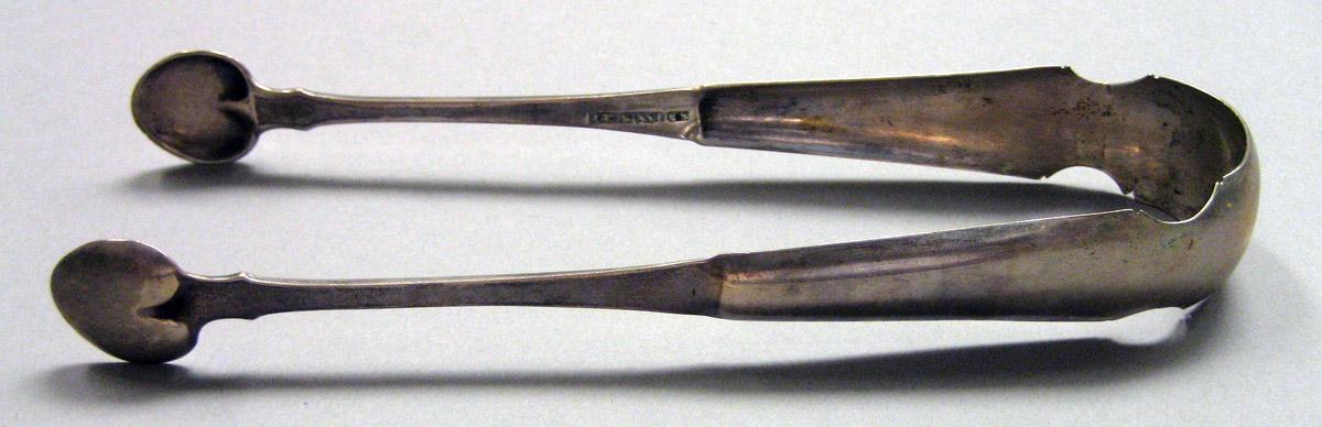 1962.0240.1650 Silver Tongs view 2