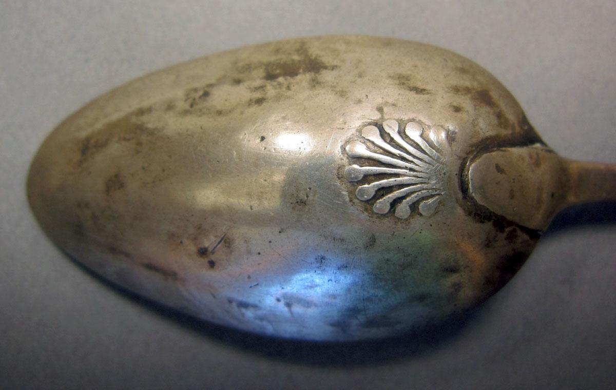 1962.0240.168 teaspoon bowl underside