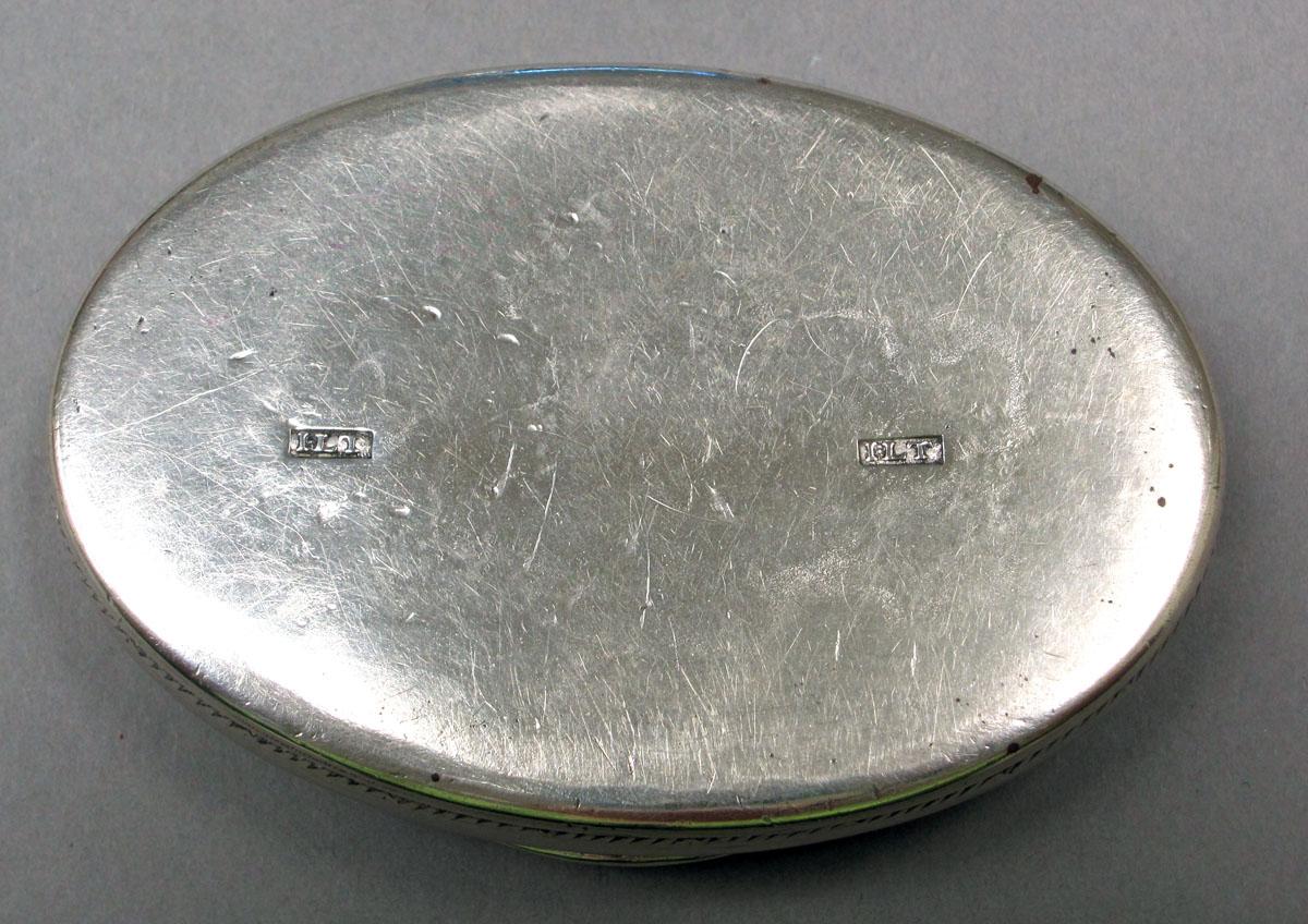 1962.0240.1712 Silver Box underside
