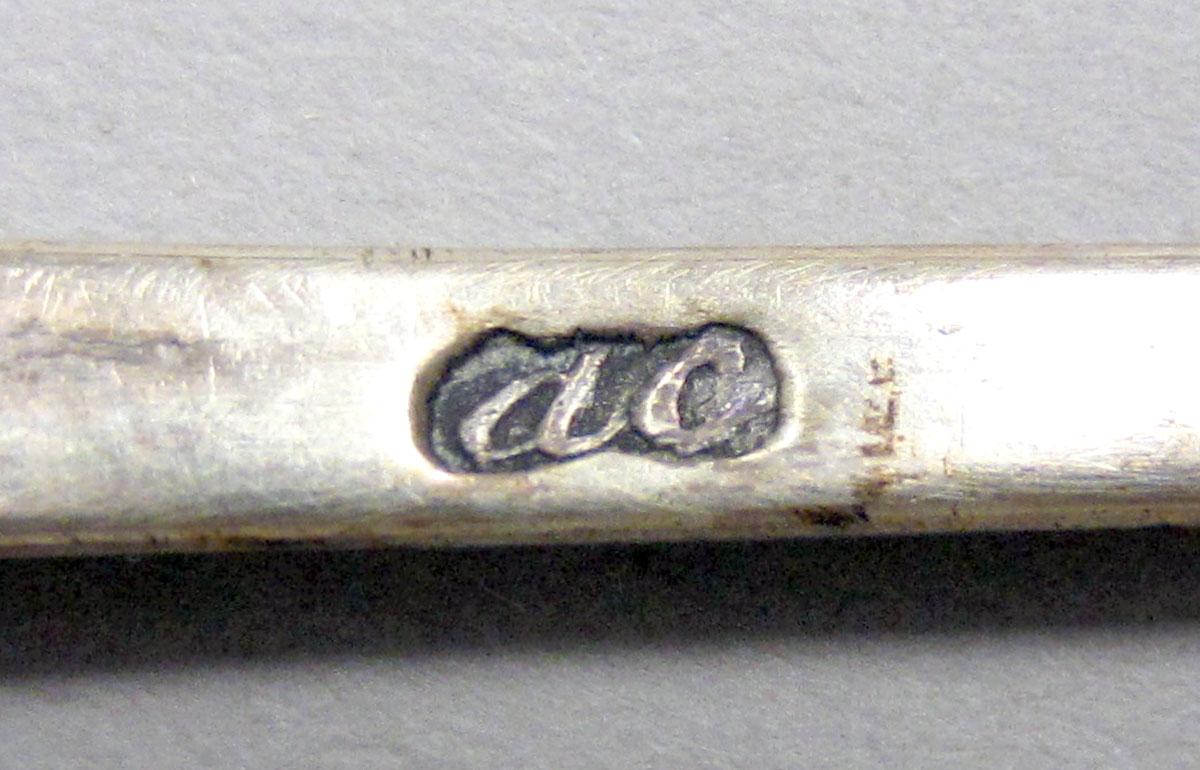 1962.0240.171 teaspoon mark
