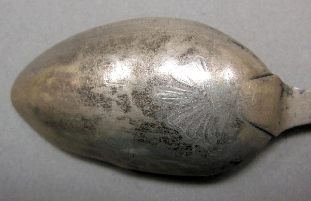 1962.0240.184 Silver Spoon bowl underside
