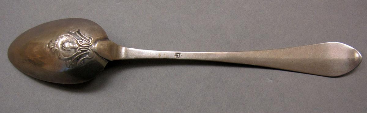 1962.0240.185 teaspoon underside