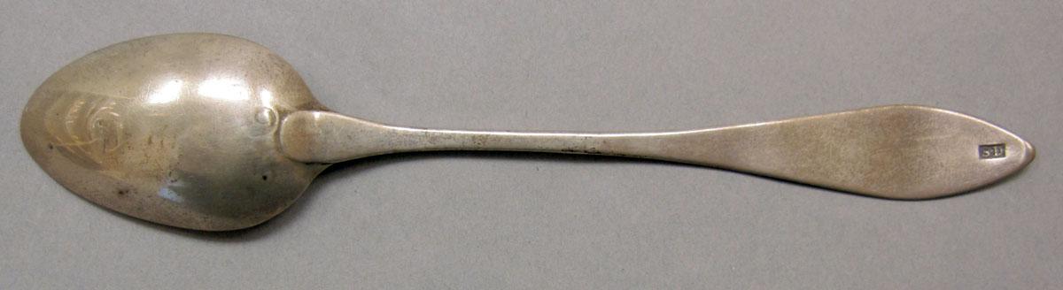 1962.0240.192 teaspoon underside