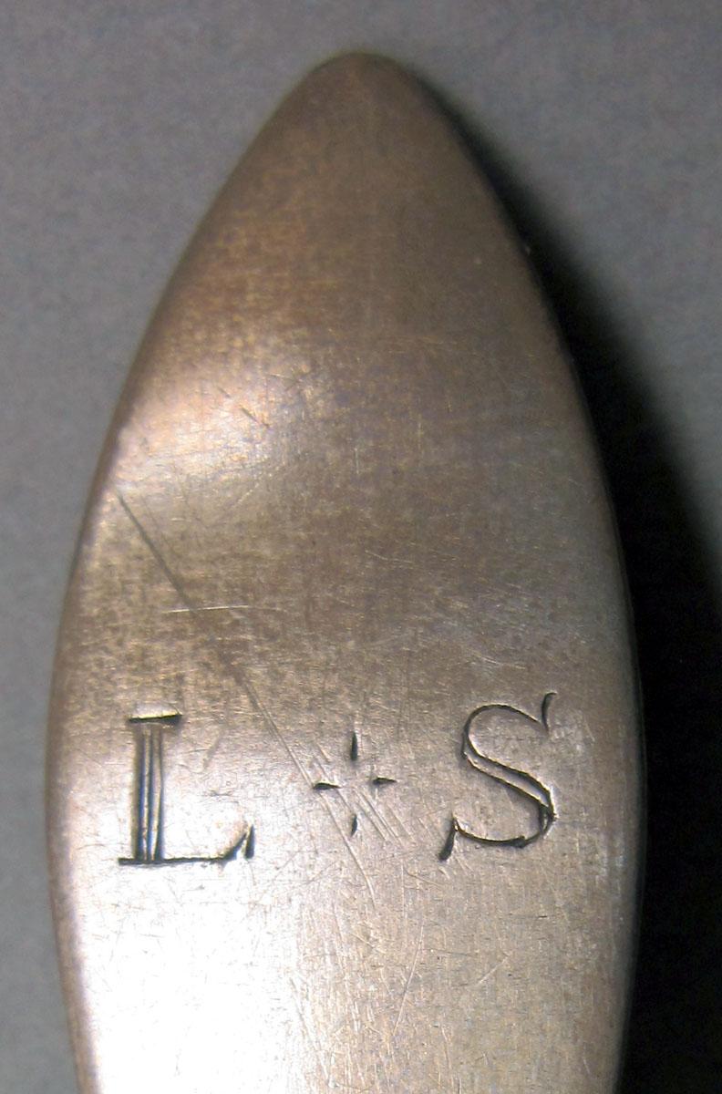1962.0240.192 teaspoon engraving