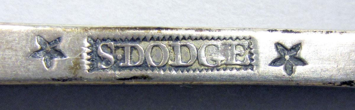 1962.0240.197 teaspoon mark