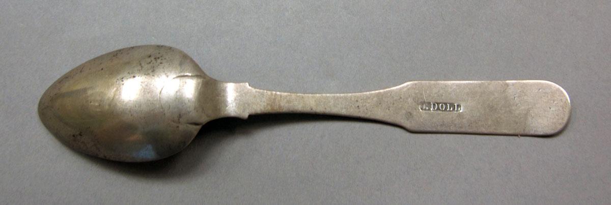 1962.0240.201 Silver spoon underside