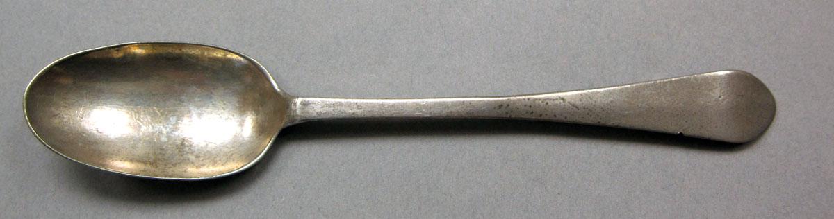 1962.0240.220 Silver spoon upper surface