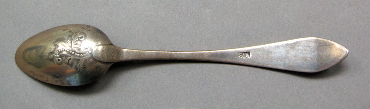 1962.0240.222 Silver spoon underside