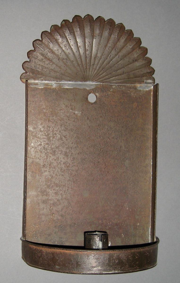 1955.0105.001 Sconce