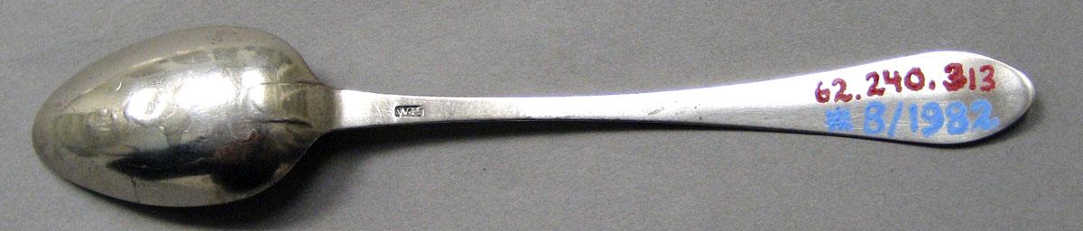 1962.0240.313 Silver Spoon underside