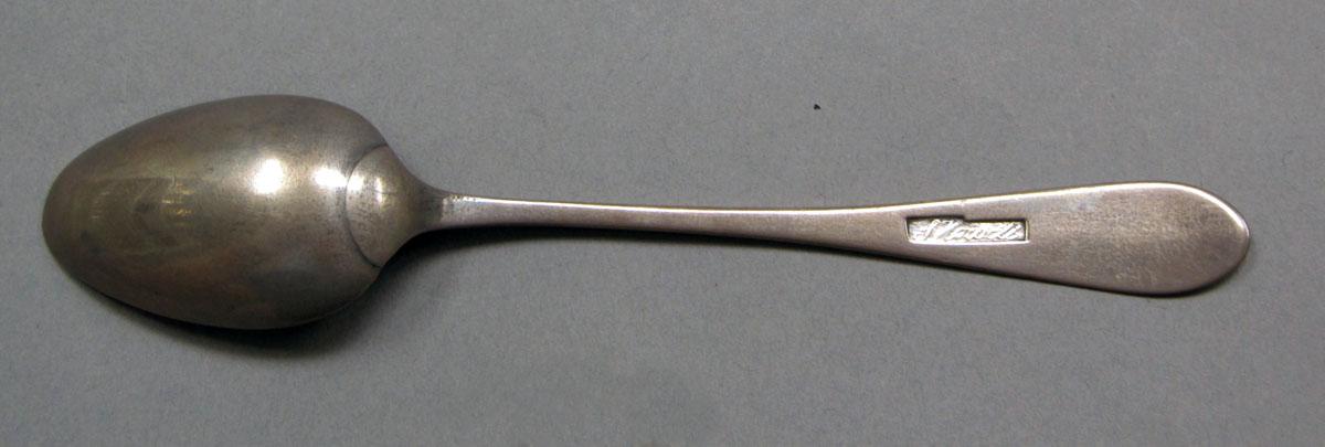 1962.0240.338 Silver spoon underside