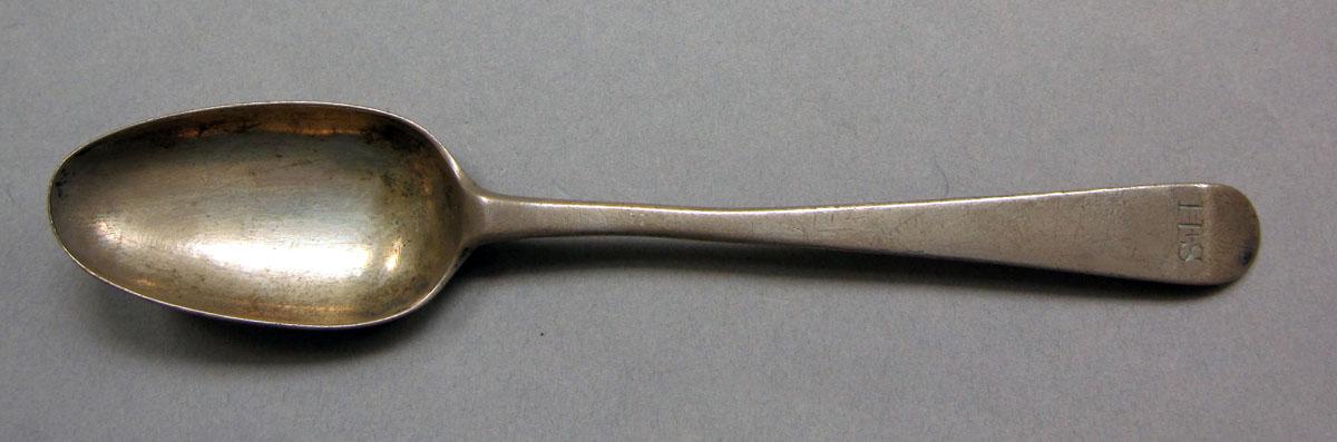 1962.0240.341 Silver spoon upper surface