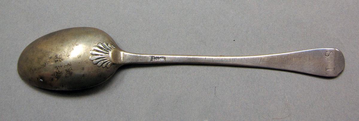1962.0240.342 Silver spoon underside
