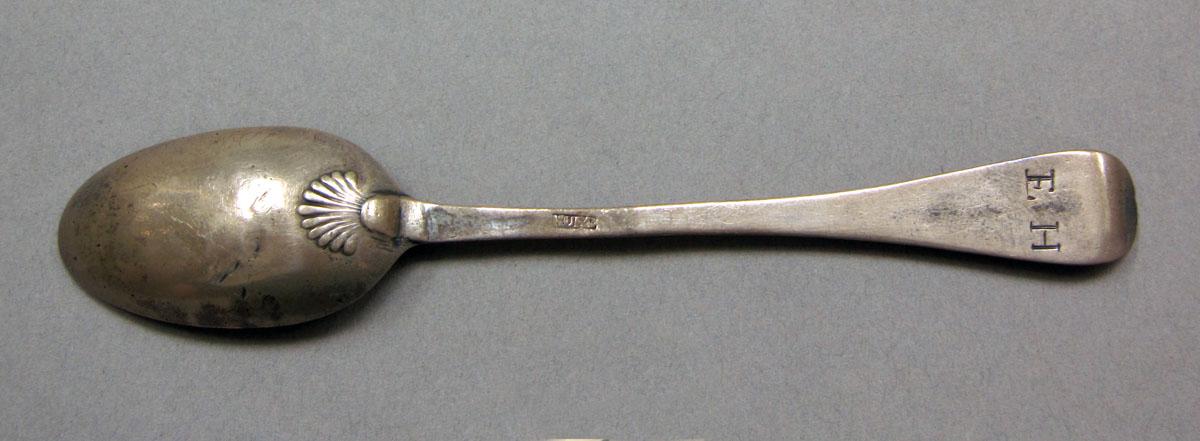 1962.0240.347 Silver spoon underside