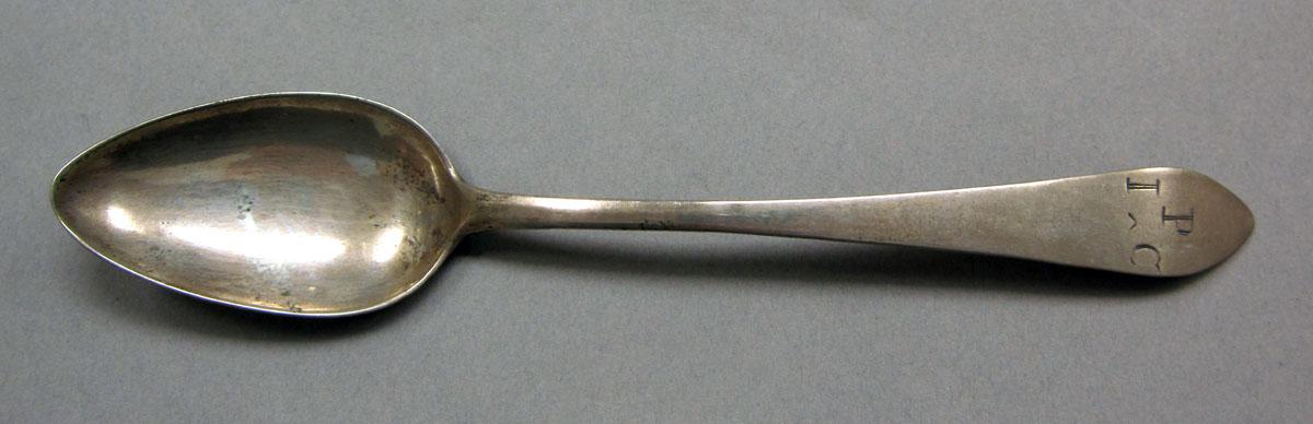 1962.0240.353 Silver spoon upper surface