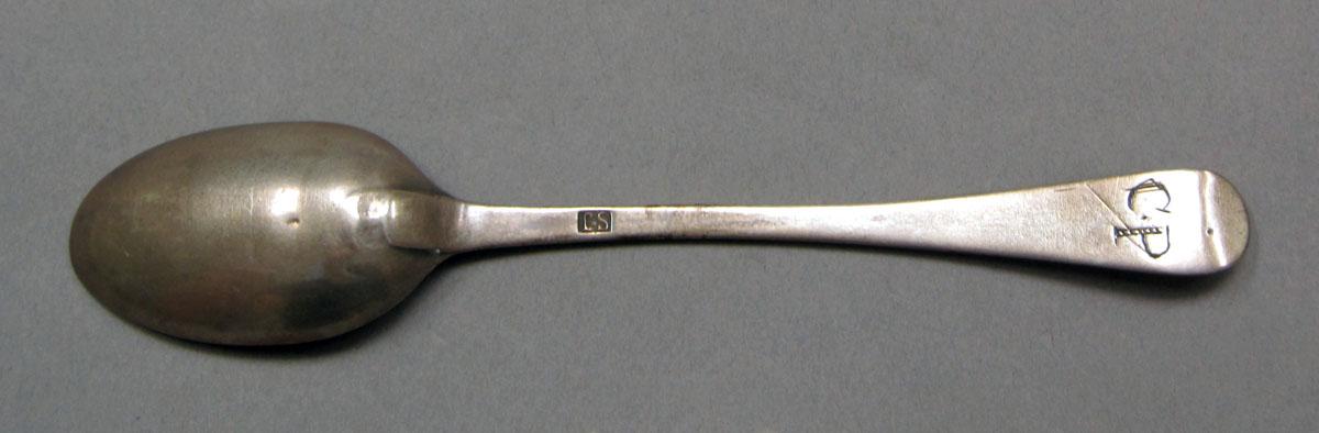 1962.0240.358 Silver spoon underside