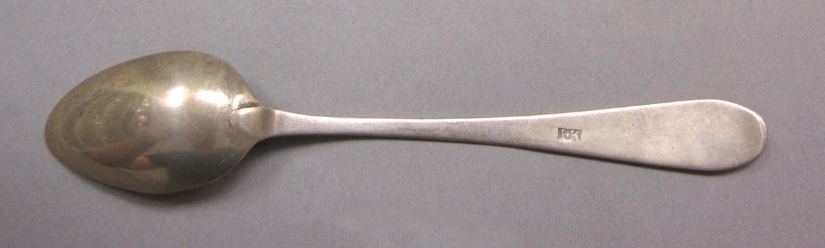 1962.0240.363 Silver spoon underside