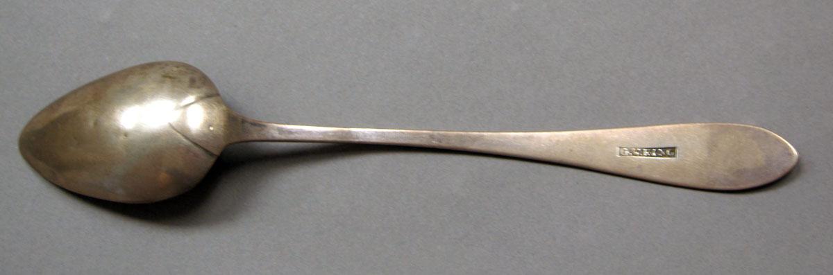 1962.0240.371 Silver spoon underside