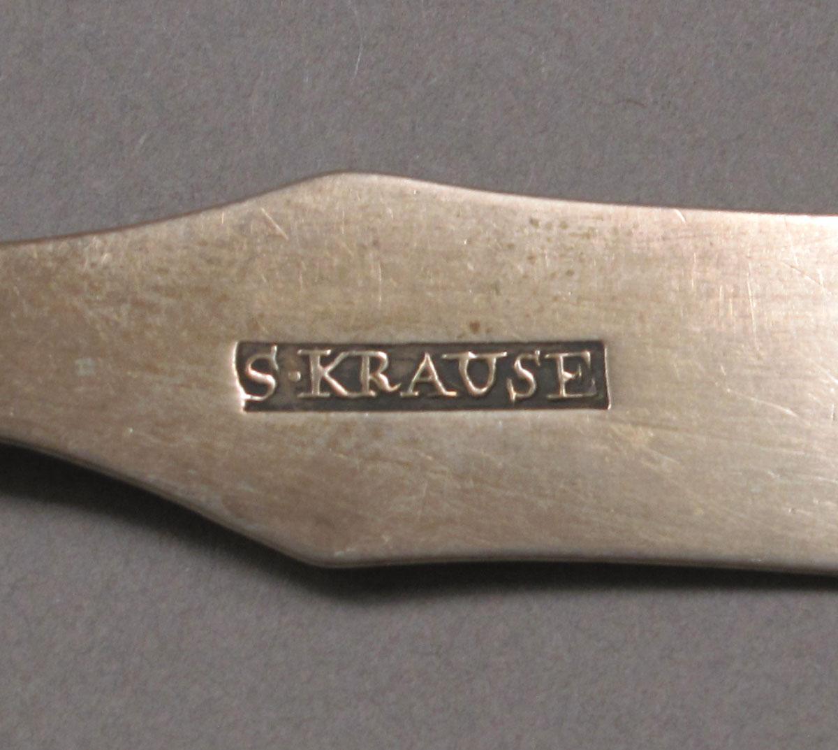 1962.0240.373 Silver spoon mark