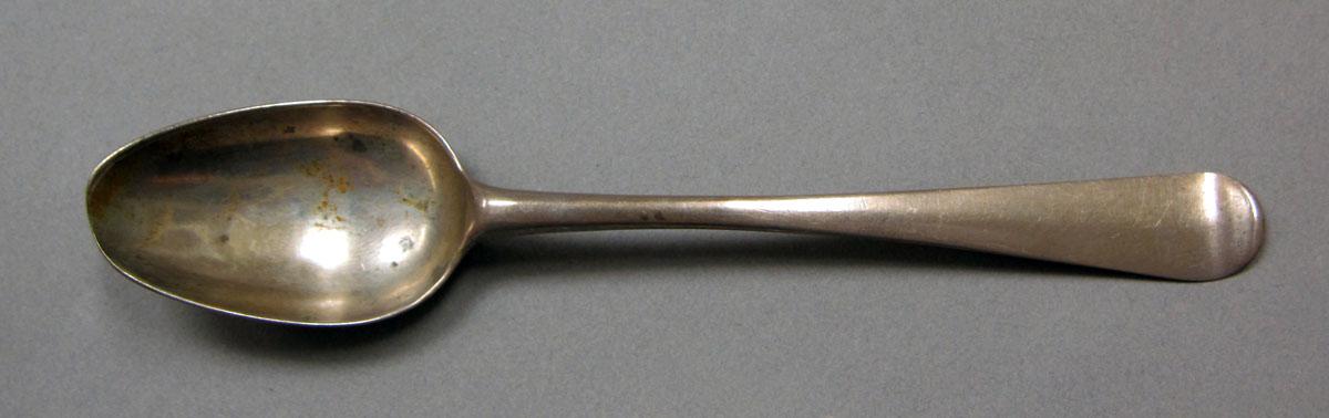 1962.0240.377.001 Silver spoon upper surface