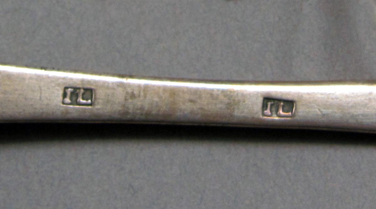 1962.0240.377.001 Silver spoon mark