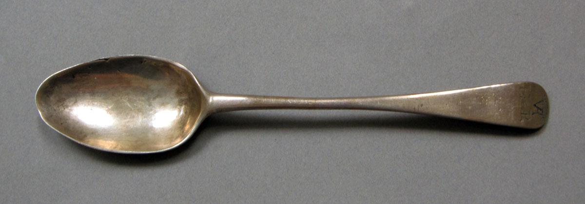 1962.0240.381 Silver spoon upper surface