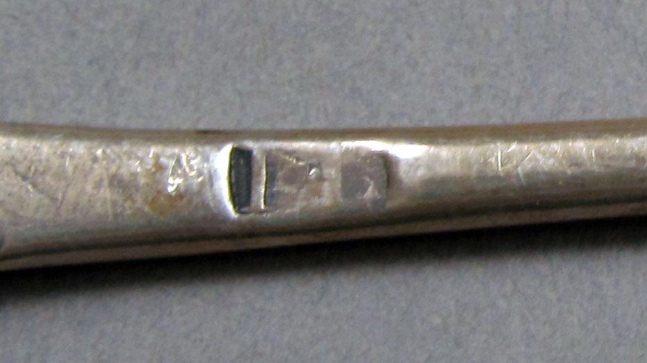 1962.0240.381 Silver spoon mark